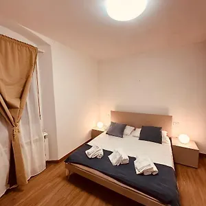 Acasa 128 , La Spezia Italia