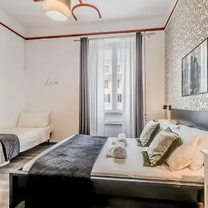 Giuliano Apartment