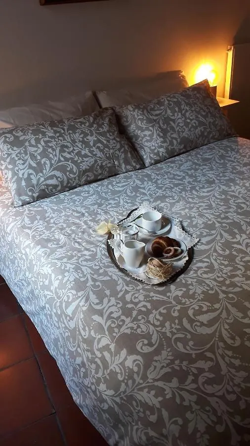 Apartment Secret Coronari Rome